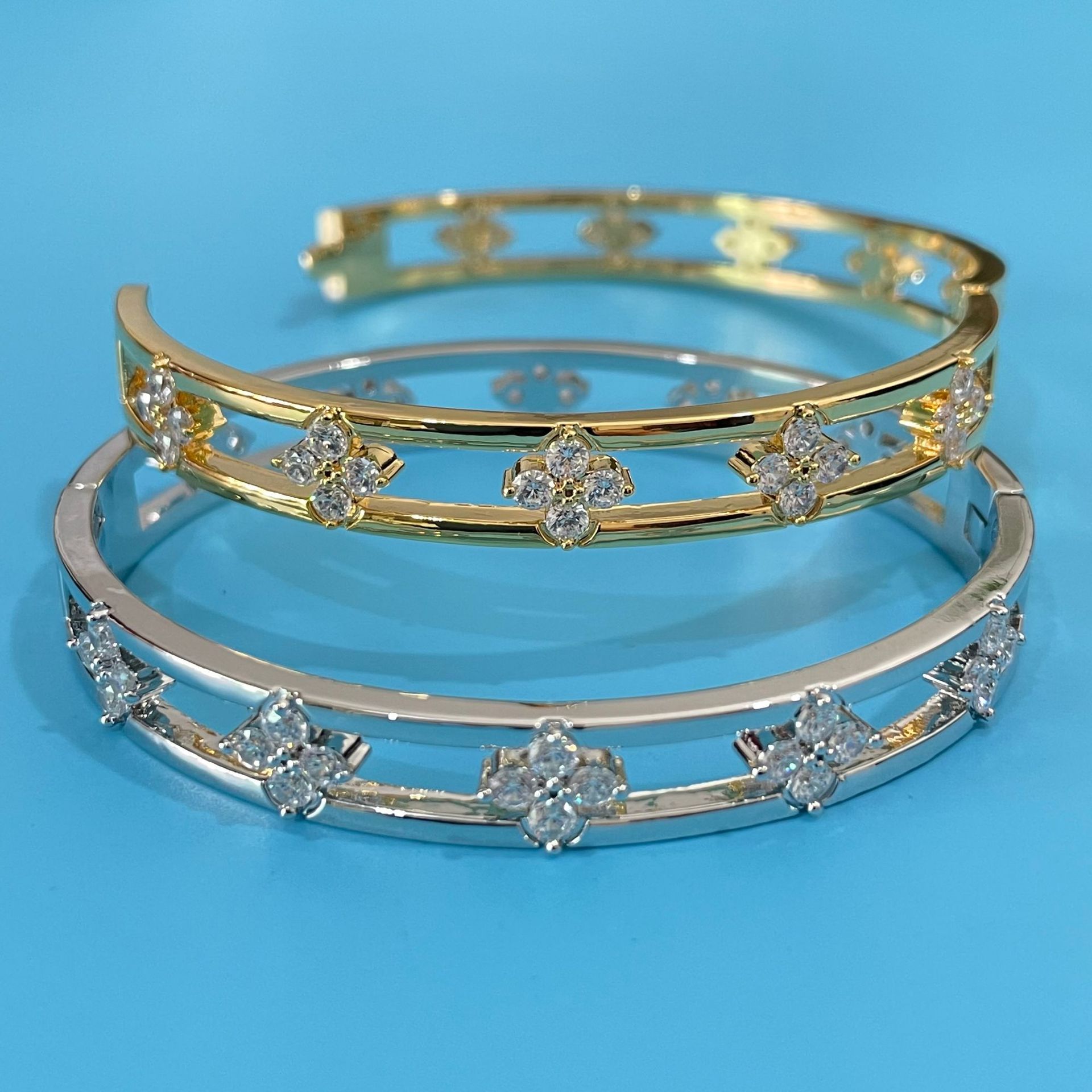 European And American Hollow Women's Simple Bracelet