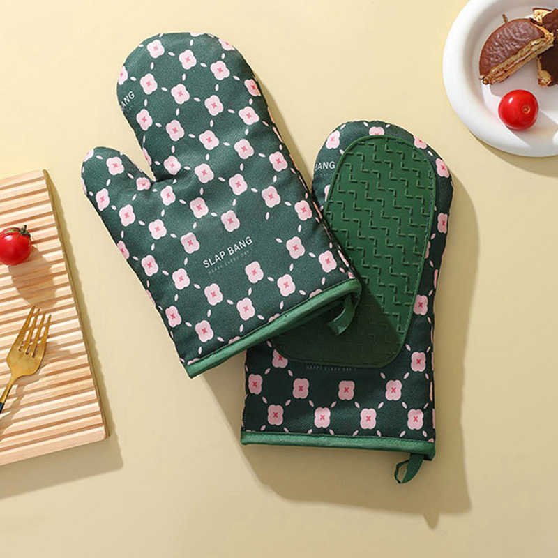 Non-Slip Heat-Resistant Cotton Oven Gloves